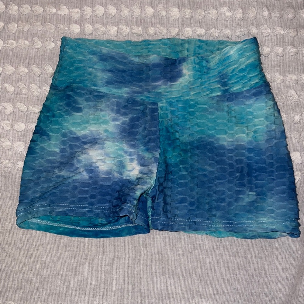 Booty scrunch shorts